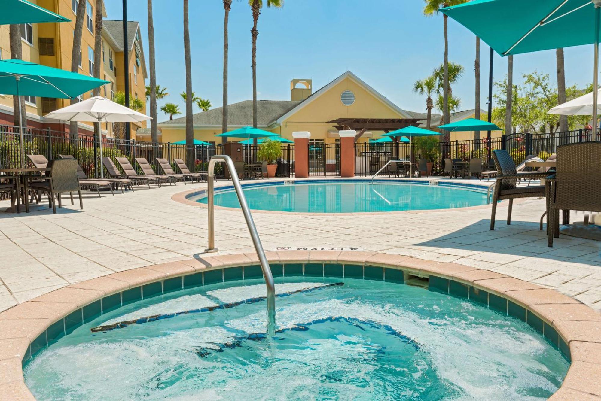 Homewood Suites By Hilton Orlando-Ucf Area Alafaya Bagian luar foto