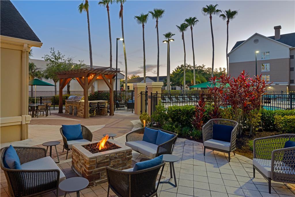 Homewood Suites By Hilton Orlando-Ucf Area Alafaya Bagian luar foto