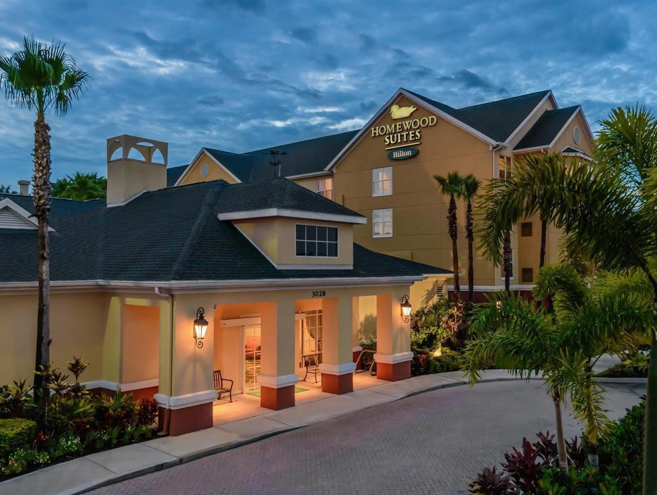 Homewood Suites By Hilton Orlando-Ucf Area Alafaya Bagian luar foto